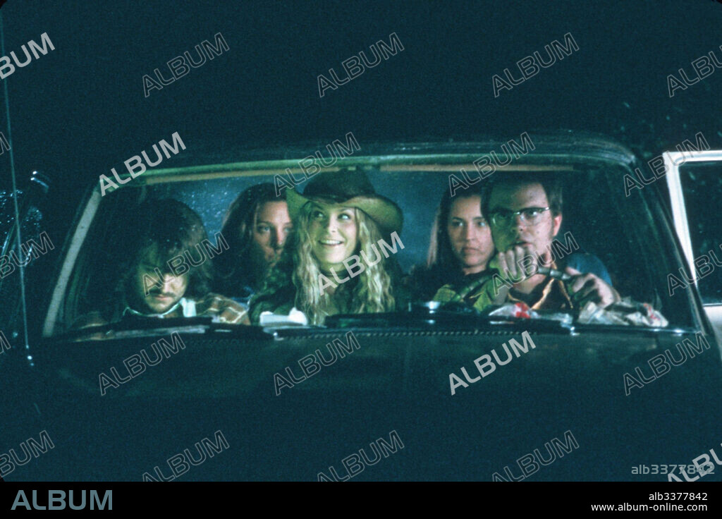 RAINN WILSON y SHERI MOON ZOMBIE en LA CASA DE LOS 1000 CADÁVERES, 2003 (HOUSE OF 1000 CORPSES), dirigida por ROB ZOMBIE. Copyright GOOD RIGHTS/GUN FOR HIRE/LIONS GATE FILMS.