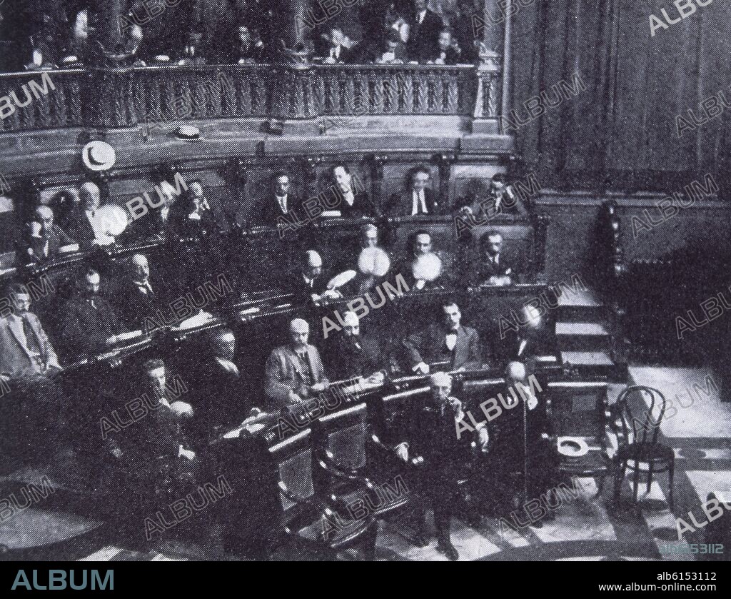 HISTORIA DE CATALUÑA - ASAMBLEA DE PARLAMENTARIOS EN BARCELONA - FOTOGRAFIA DE 1904.