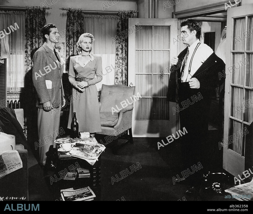 DANA ANDREWS, STEVE COCHRAN and VIRGINIA MAYO in THE BEST YEARS OF OUR LIVES, 1946, directed by WILLIAM WYLER. Copyright RKO.
