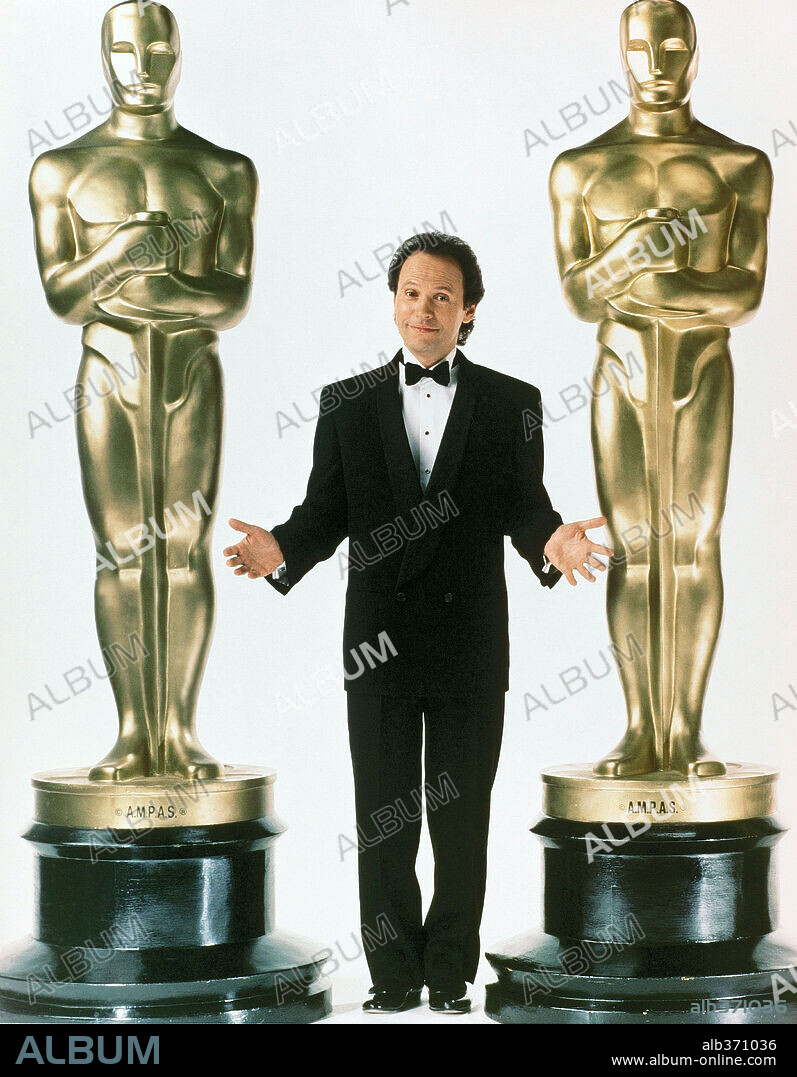 BILLY CRYSTAL. The 70th Academy Awards / 1998. 
Billy Crystal host of the 71st Oscar Night. 1998