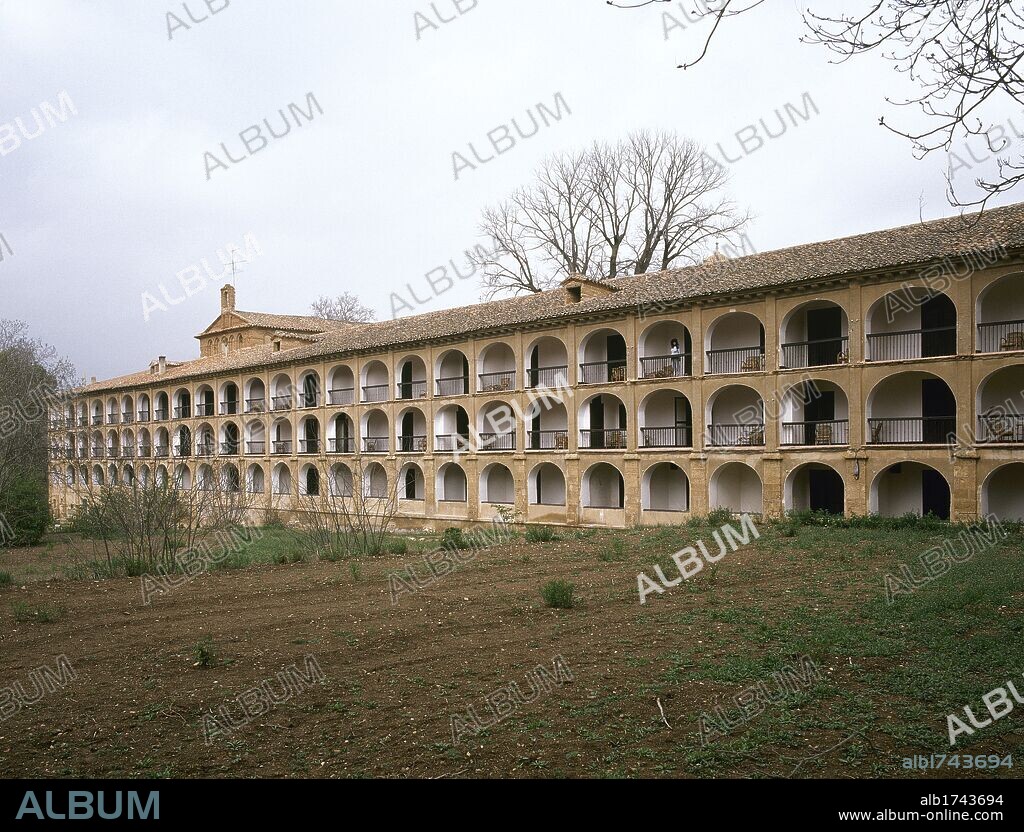ARAGON. Vista parcial del MONASTERIO DE PIEDRA, construido por orden de Alfonso II de Aragón en el año 1164. En el siglo XVIII sufrió diversas modificaciones con añadidos barrocos. Alrededores de NUEVALOS. Provincia de Zaragoza. España.