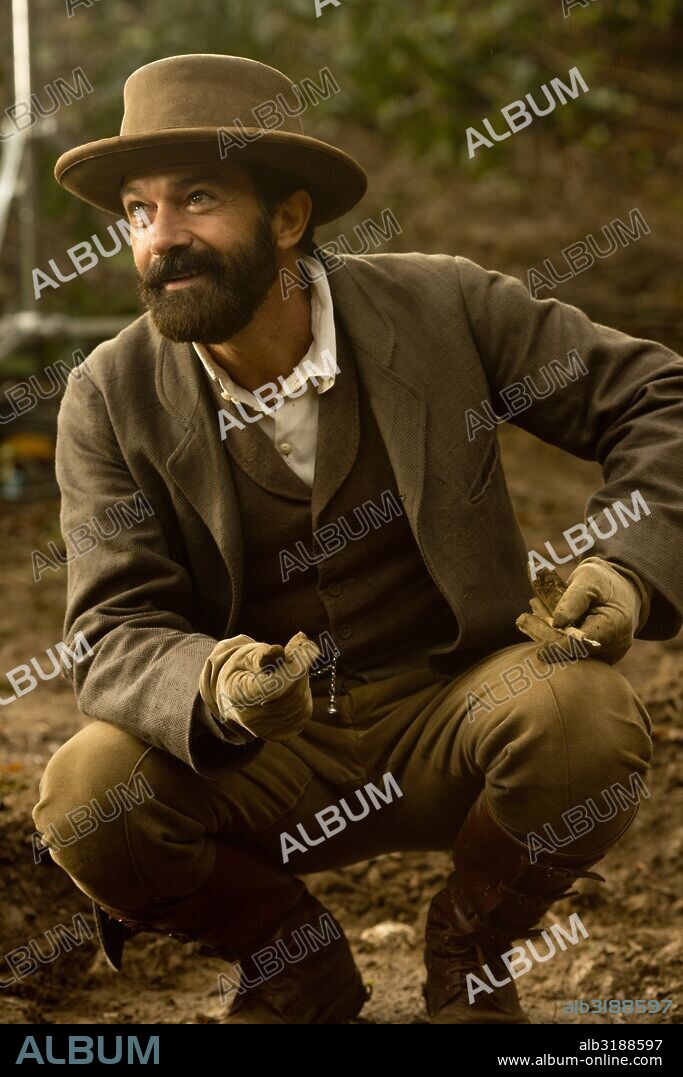 ANTONIO BANDERAS in ALTAMIRA, 2016, directed by HUGH HUDSON. Copyright MARE NOSTRUM/MORENA FILMS/SYMPATHETIC INK/TELEFONIA STUDIOS.
