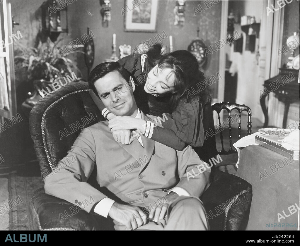 LESLIE CARON and LOUIS JOURDAN in GIGI (1958), directed by VINCENTE MINNELLI. Copyright M.G.M.