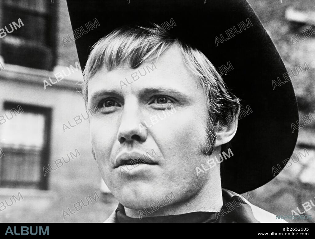 JON VOIGHT dans MIDNIGHT COWBOY, 1969, réalisé par JOHN SCHLESINGER. Copyright UNITED ARTISTS.