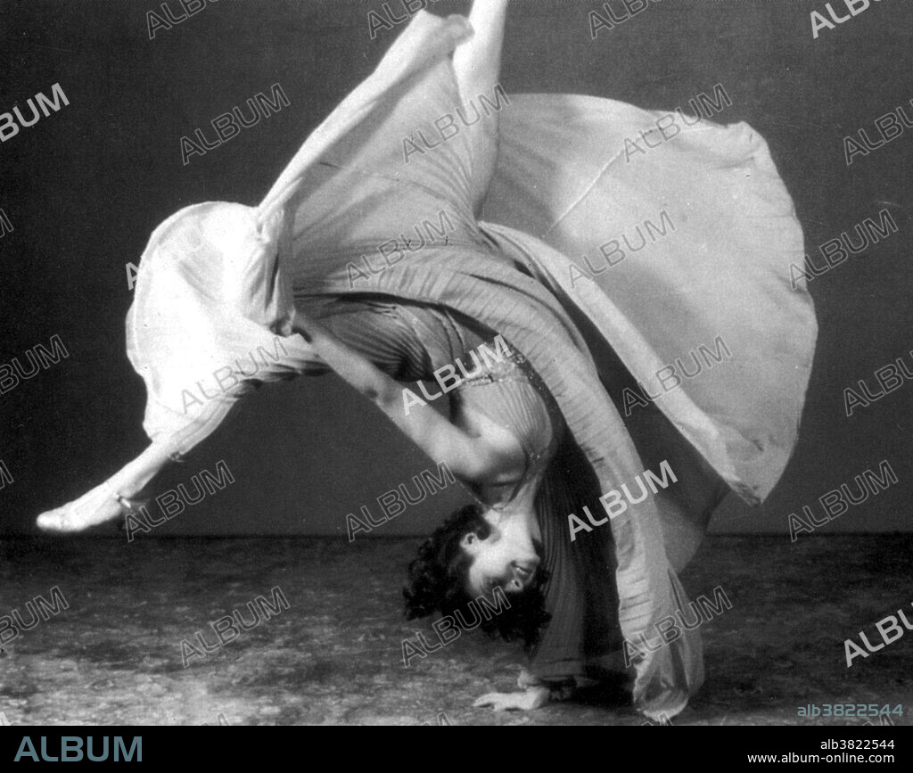 Dancer's Cartwheel, 1940. At a photography fair in Chicago, Kodak introduced Edgerton's Kodatron strobe with  a demonstration of its ability to record rapid movement. At1/3,000 of a second, the flash stopped the dancer's momentum in the middle of her seemingly impossible move. The art of high-speed photography records these kinds of fast-moving objects, documenting things that are normally invisible to the human eye. Scientists use high-speed photographs to study physical movement, measuring phenomena like surface tension and gravitational effects.