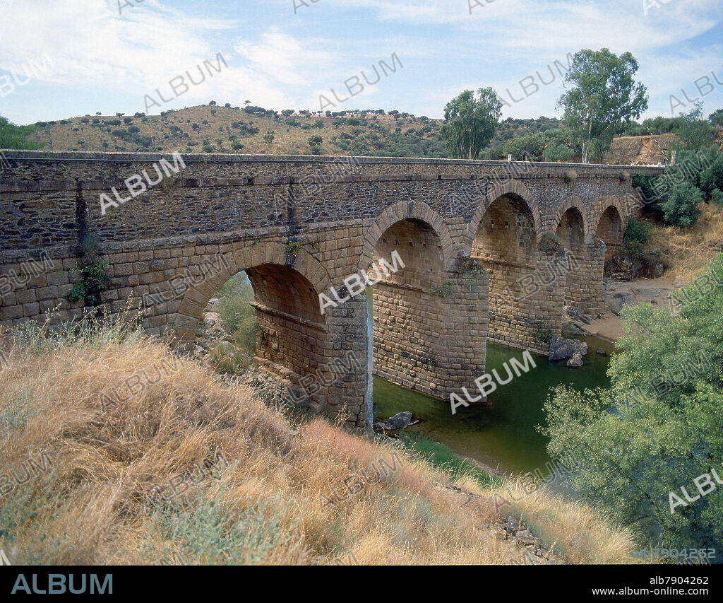 PUENTE DE SEGURA-ROMANO-SOBRE EL RIO ERJAS O ELJAS(MUN SEGURA).