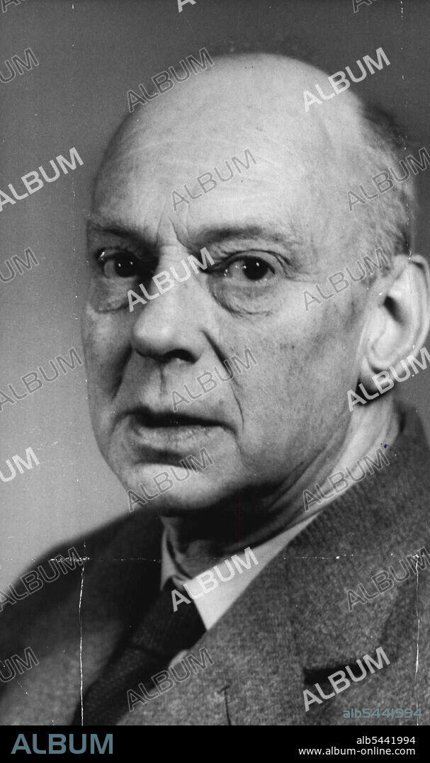***** Scientists: Dennis Holme Roberttson, C.M.G., M.A. Professor of Political Economy at ***** since 1944; President of the ***** Economic Society. Formerly ***** of Economics in the University ***** knighted in 1953. March 26, 1953. (Photo by Camera Press).