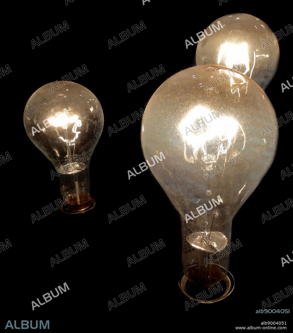 Photograph of filament light bulbs. These light bulbs have an ultra-thin filament of tungsten wire and when electricity passes through the wire heats up to a white heat and glows. Dated 2014.