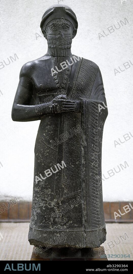 Statue of Puzur Ishtar, governor of Mari, Neo-sumerian art. Period Ur III, between 2100-200 BC. Istanbul Archaeology Museums.