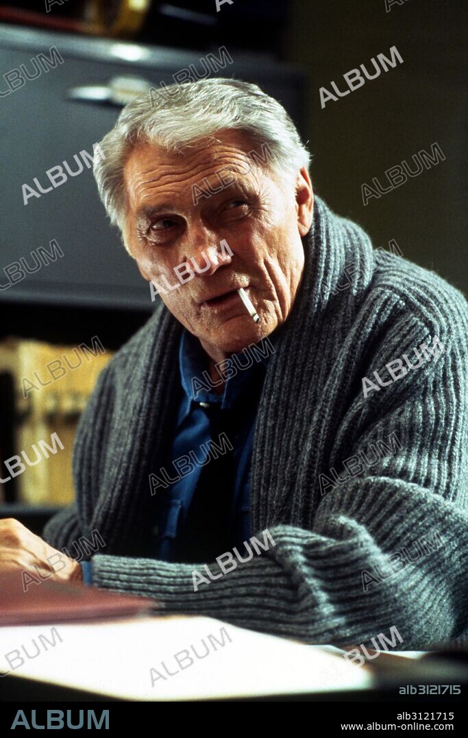 JACK PALANCE en ESE POLI ES UN PANOLI, 1994 (COPS AND ROBBERSON'S), dirigida por MICHAEL RITCHIE. Copyright TRISTAR PICTURES.