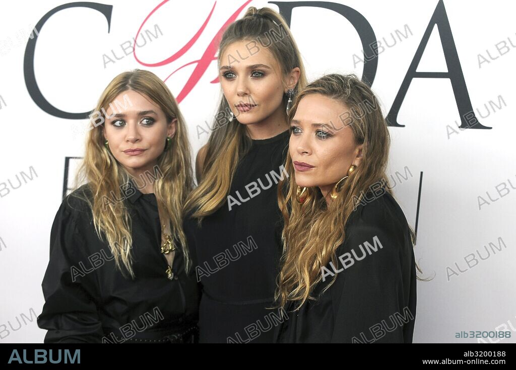 ASHLEY OLSEN, ELIZABETH OLSEN and MARY KATE OLSEN. June 6, 2016 - New York, New York, USA - Ashley Olsen, Elizabeth Olsen and Mary-Kate Olsen attend the 2016 CFDA Fashion Awards at the Hammerstein Ballroom on June 6, 2016 in New York City. 06/06/2016