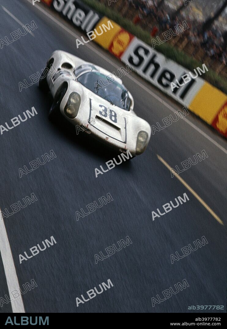 Porsche 910-6 driven by Stommelen - Neerpasch, 1967 Le Mans.