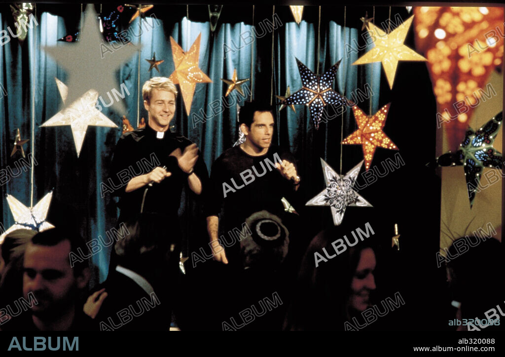 BEN STILLER and EDWARD NORTON in KEEPING THE FAITH, 2000, directed by EDWARD NORTON. Copyright SPYGLASS ENTERTAINMENT.