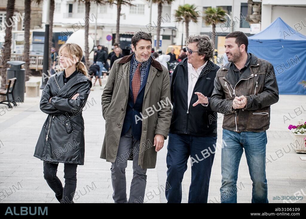 ANTONIO GARRIDO, CARMELO GOMEZ, GERARDO HERRERO and MARTA LARRALDE in LA PLAYA DE LOS AHOGADOS, 2015, directed by GERARDO HERRERO. Copyright FORESTA FILMS / DURAN, ALFONSO.