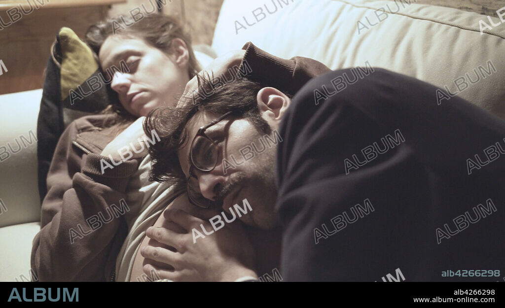 DAVID VERDAGUER y MARIA RODRIGUEZ SOTO en LOS DIAS QUE VENDRAN, 2019, dirigida por CARLOS MARQUES-MARCET. Copyright AVALON/LASTOR MEDIA.