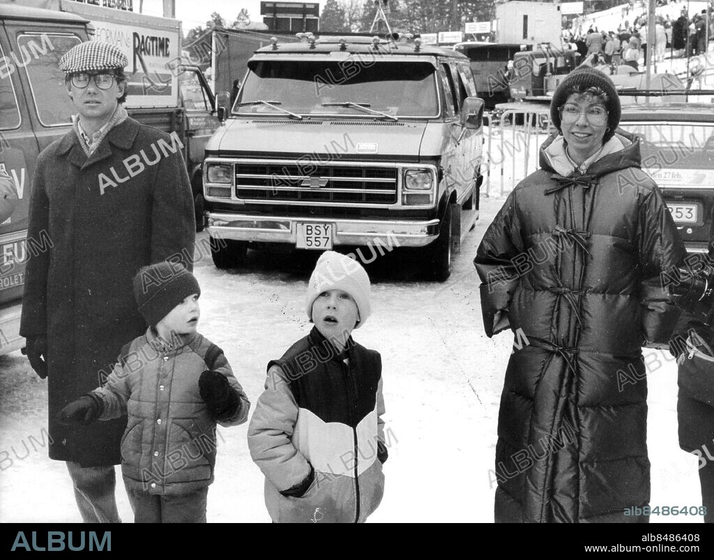 1982-02-21. Prinsessan Christina fru Magnuson med maken Tord Magnuson och sönerna Victor och Oscar. Foto: Stefan Lindblom / SvD / TT / kod 12014.