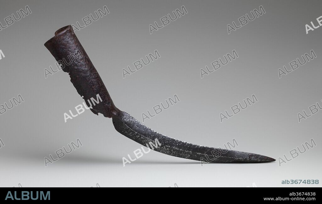 Elephant Sword. Culture: Indian. Dimensions: L. 24 in. (61.2 cm); Wt. 5 lb. 3 oz. (2362 g). Date: 15th-17th century.
Elephants were used in warfare in India for approximately a thousand years. In addition to armor, war elephants sometimes were equipped with swords, also called tusk swords, which are pairs of blades specially designed to be attached to their tusks. Although hundreds, possibly thousands of elephant swords may have existed in the past, only four pairs and this single example are known to survive today.
