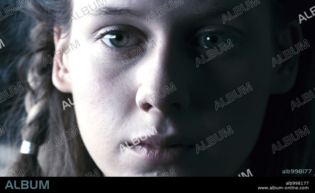 MANUELA VELLES en CAÓTICA ANA, 2007, dirigida por JULIO MEDEM. Copyright ALICIA PRODUCE.