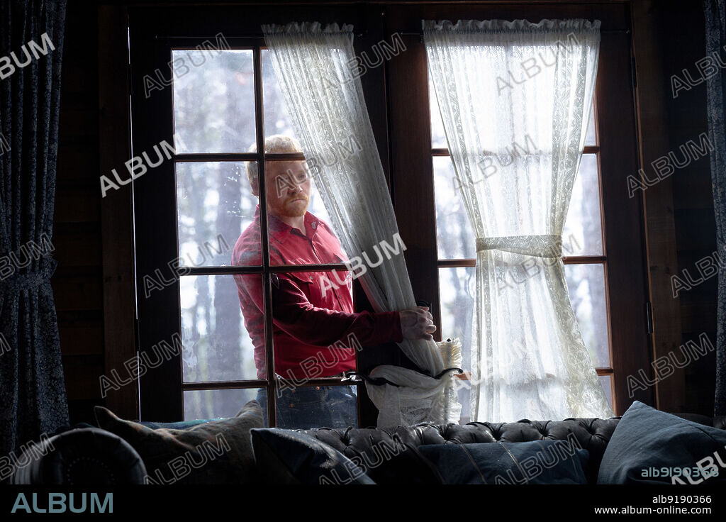 RUPERT GRINT in KNOCK AT THE CABIN, 2023, directed by M. NIGHT SHYAMALAN. Copyright UNIVERSAL PICTURES.