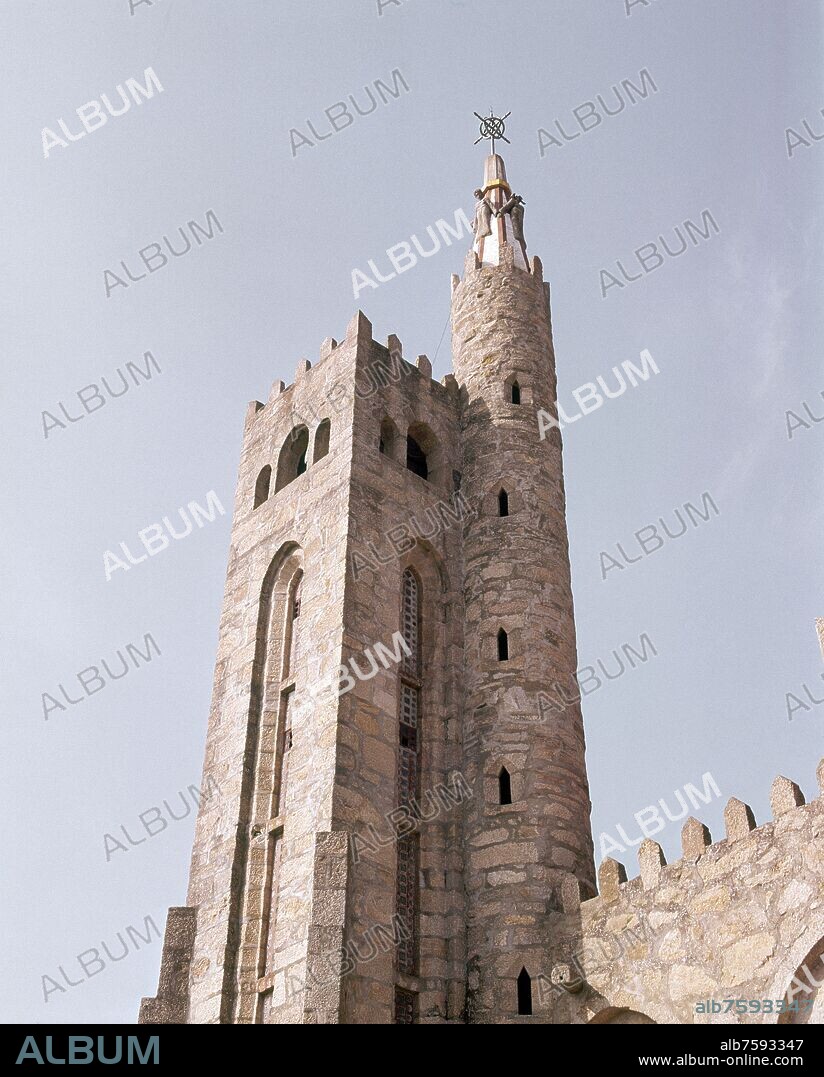 ANTONIO PALACIOS (1876-1945). TORRE CAMPANARIO DEL TEMPLO VOTIVO DEL MAR TAMBIEN CONOCIDO COMO IGLESIA DE SAN JUAN DE PANXON - 1932 - FOTO AÑOS 70.