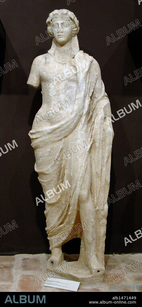 ARTE GRIEGO. REPUBLICA DE ALBANIA. Estatua de Dionisio, dios del vino. Hallado durante las excavaciones del Ninfeo de Butrinto en 1929. S. II d. c. Museo Ruinas de Butrinto.