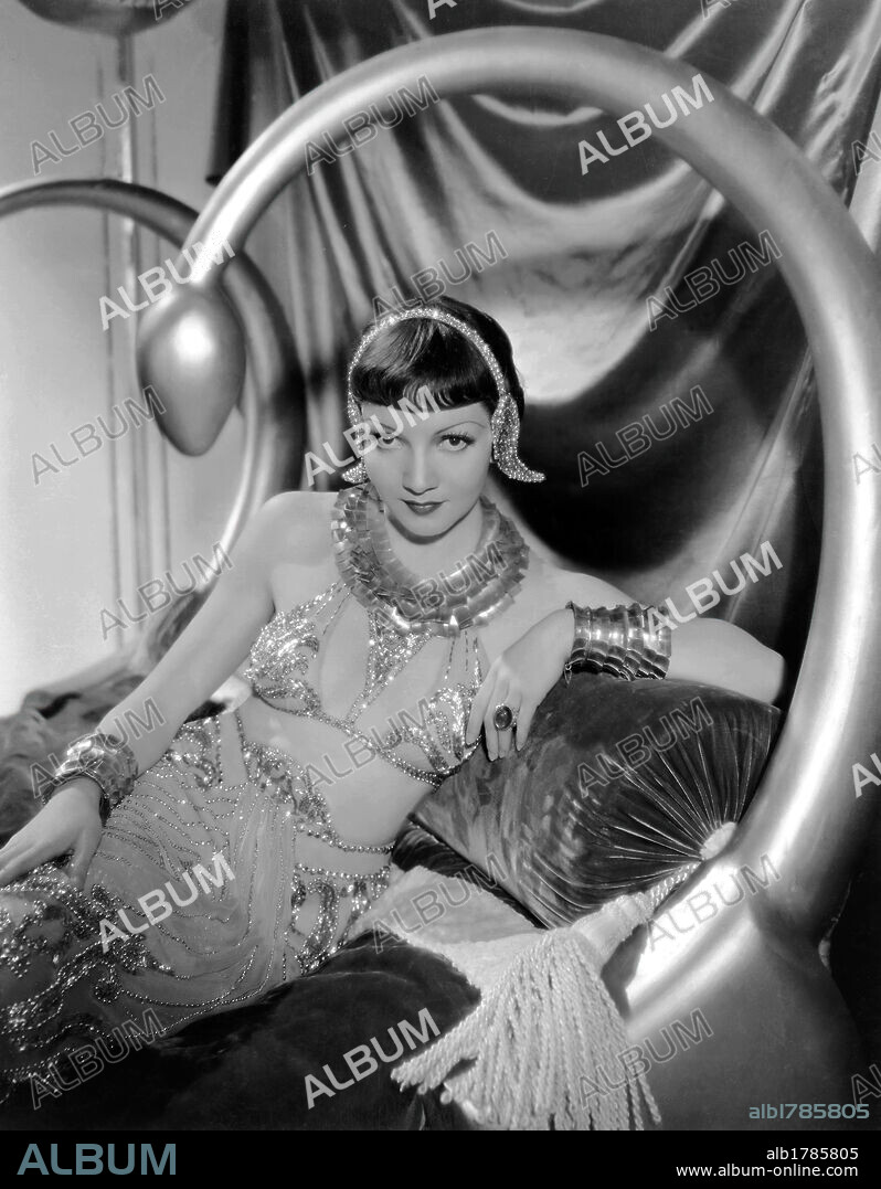 CLAUDETTE COLBERT en CLEOPATRA (1934), dirigida por CECIL B DEMILLE. Copyright PARAMOUNT PICTURES.