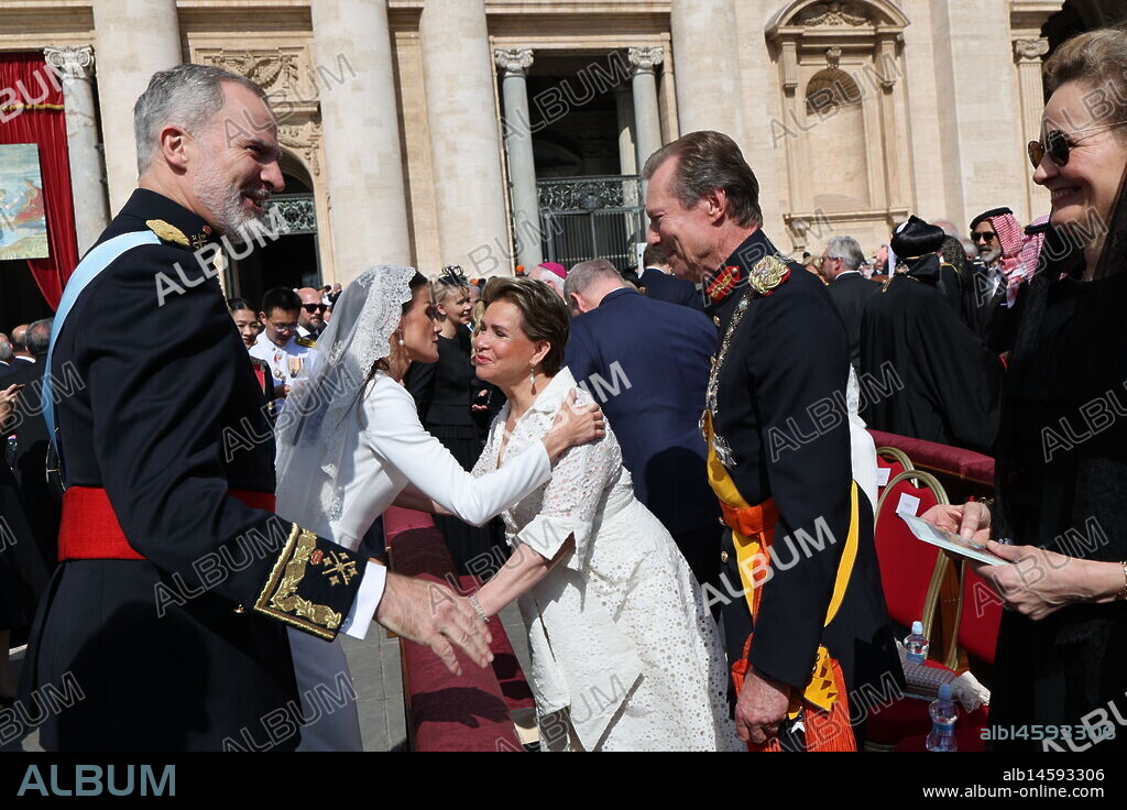 King Felipe VI of Spain, Queen Letizia of Spain, Henri, Grand Duke of Luxembourg, Maria Teresa, Grand Duchess of Luxembourg during the Inauguration Mass of Pope Leo XIV In St Peter's Square on May 18, 2025 in Vatican City, Vatican.
