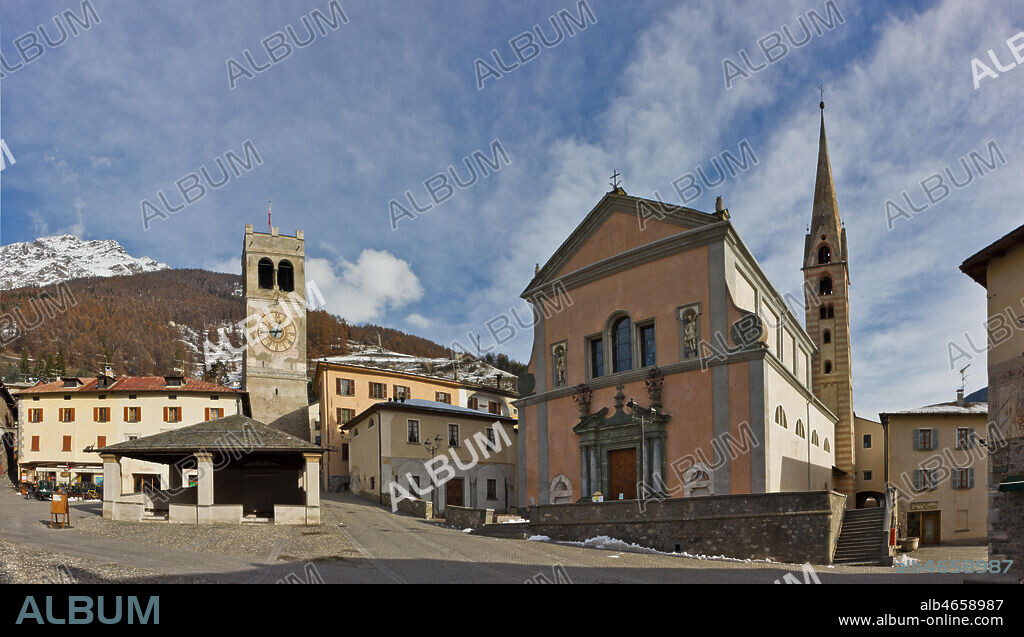 Bormio, Historical Centre, Cavour or Kuerc Square. Here there are the Kuerc (low loggia with a slate roof where justice was administered and people's assemblies were held), the people's Tower with the "Baiona" (big bell which was rung to to call the council of the region to meeting) and the Collegiate Church dei SS. Gervasio and Protasio.