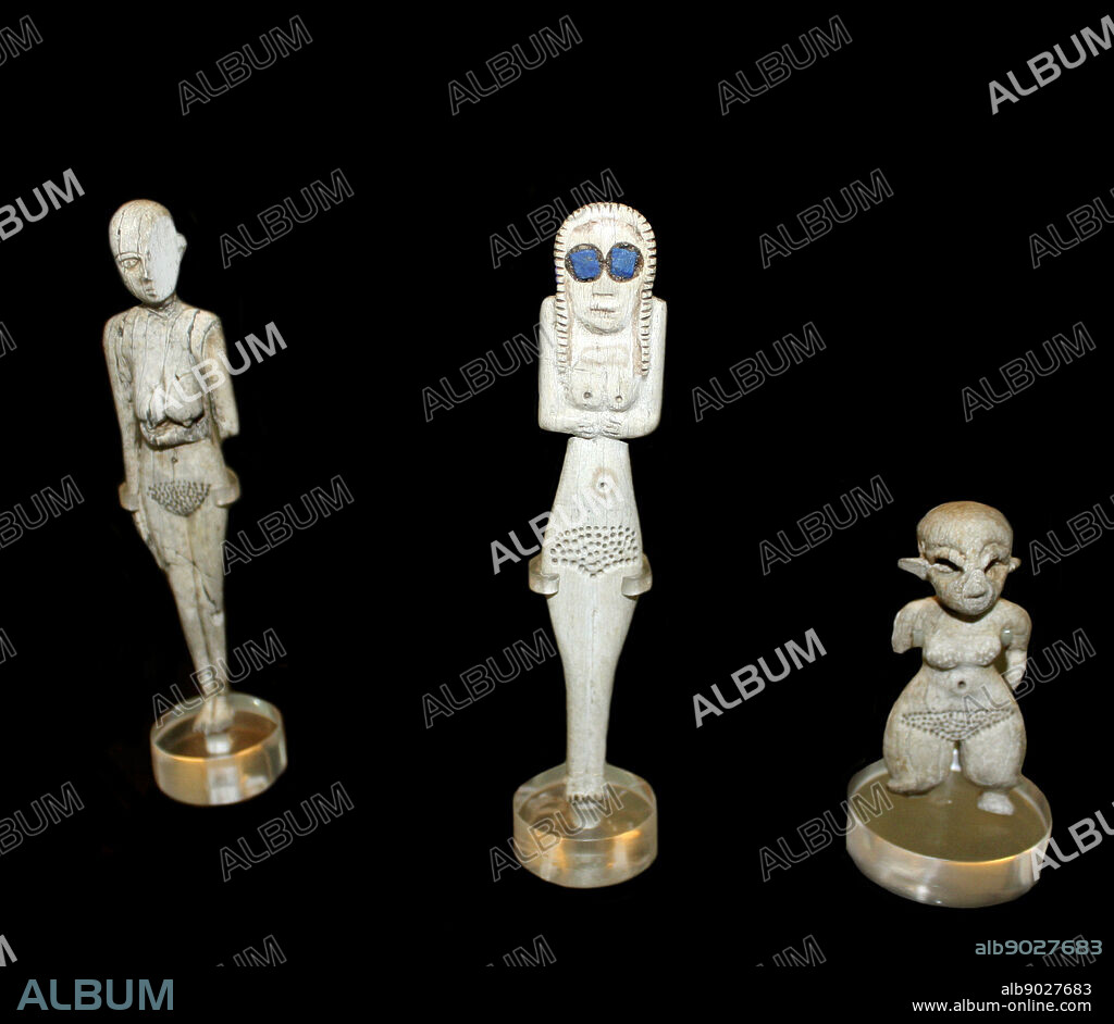 Figurines of bone and ivory. Predynastic, Naqada I. 4000-3600 BC. Ivory and bone figures of this type first appeared in the Naqada I period and continued into Naqada II. The inlaid eyes in one example are of lapis-lazuli may be a later addition.