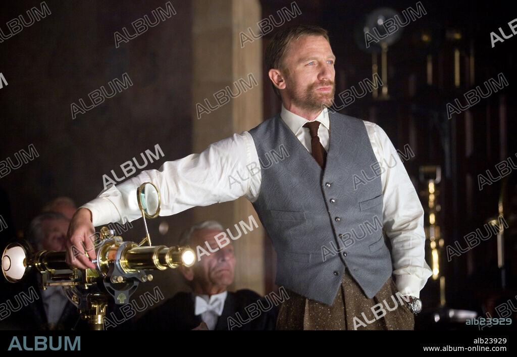 DANIEL CRAIG in THE GOLDEN COMPASS, 2007, unter der Regie von CHRIS WEITZ. Copyright NEW LINE CINEMA/SCHOLASTIC PRODUCTIONS/DEPTH OF FIELD/INGENI.