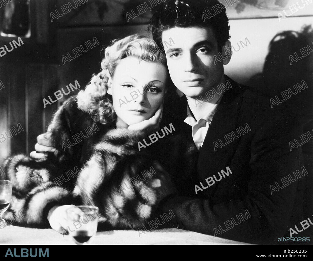 NATHALIE NATTIER and YVES MONTAND in GATES OF THE NIGHT, 1946 (LES PORTES DE LA NUIT), directed by MARCEL CARNE. Copyright PATHE CINEMA.