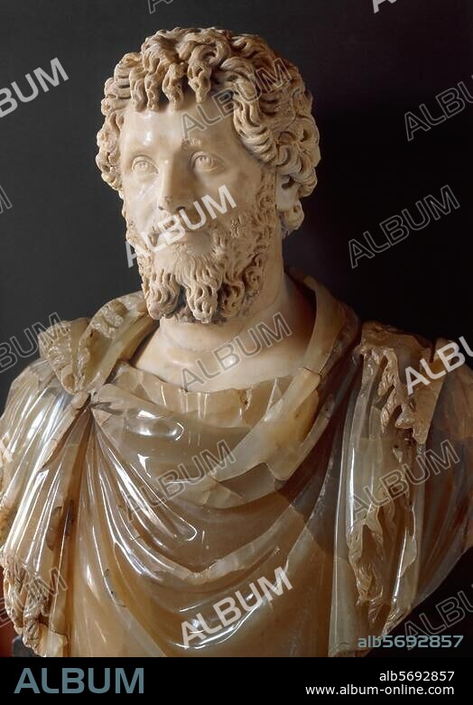 Severus, Lucius Septimius Severus Pertinax; röm. Kaiser (193-211); Leptis Magna. (Afrika) 11.4.146 - Eburacum (heute York, England) 4.2.211. Porträtbüste des Kaisers Severus. Skulptur, römisch, um 200/210 n. Chr. Marmor, Höhe 85 cm. Schenkung des Kardinals Alessandro Albani. Palazzo Nuovo, Sala degli Imperatori (Zimmer der Kaiserbüsten), Inv. Nr. MC 0461. Rom, Musei Capitolini.