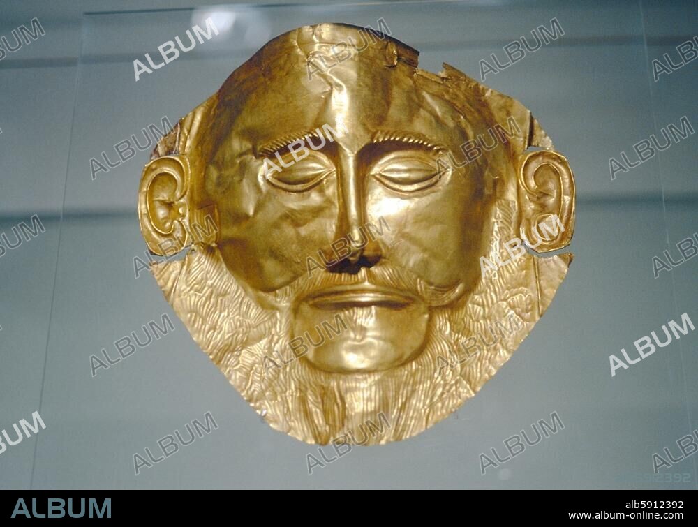 Totenmaske des Agamemnon (mykenisch, 16. Jh. v. Chr.). Gold. Gefunden im Grab V des Gräberrunds A auf der Akropolis in Mykene (Peloponnes, Argolis). Athen, Archäologisches Nationalmuseum (Griechenland, Attika). Gold death-mask of Agamemnon (16th century BC), mycenaean, gold. Found in the grave V of teh grave circle A at the acropolis of Mycenae / Peloponnese. Athens, Archaeological National museum, Greece.