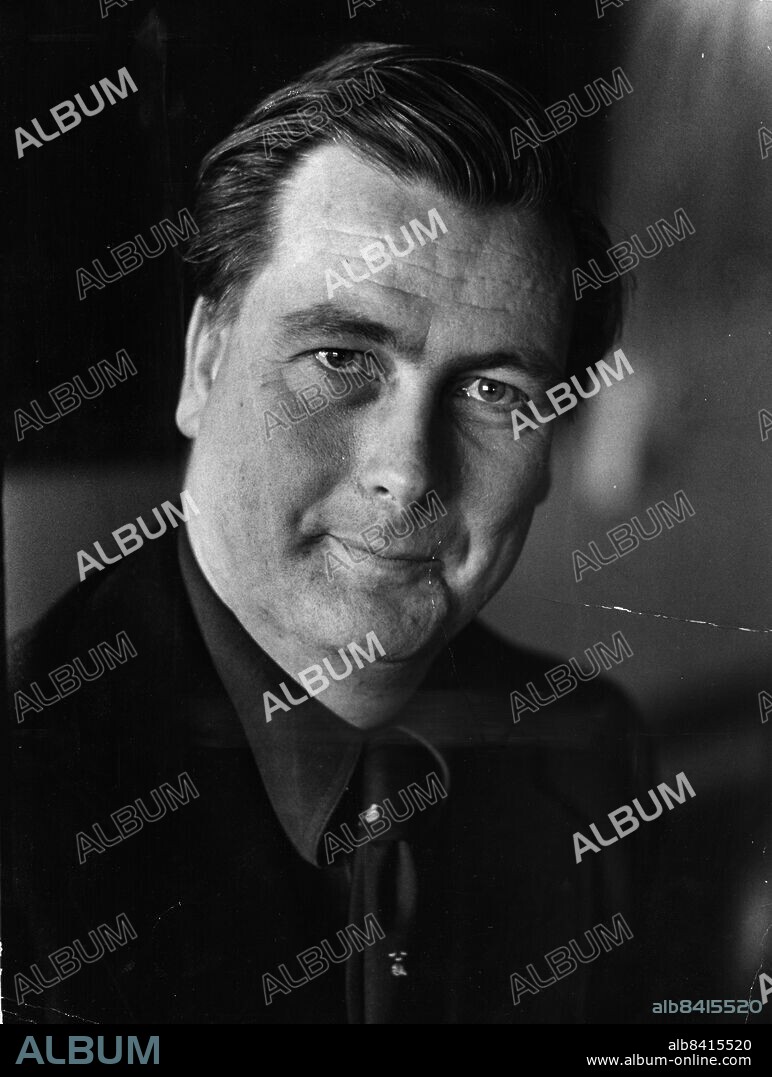 STOCKHOLM 1979-10-06 . Staffan Holmqvist fotograferad 1979. Staffan Holmqvist, en av svensk handbolls största ledarprofiler, är död, uppger Svenska handbollförbundet. Holmqvist inledde sin ledarbana i Lugi i Lund. Han valdes in i Svenska handbollförbundets styrelse 1976 och 1979 blev han dess ordförande, en post han hade i 16 år. Under hans tid som ordförande blev Sverige en stornation i handboll, med VM-guldet 1990 som den stora höjdpunkten. Foto: Åke Malmström / DN / SCANPIX / Kod 37 . ** SVD OUT **.