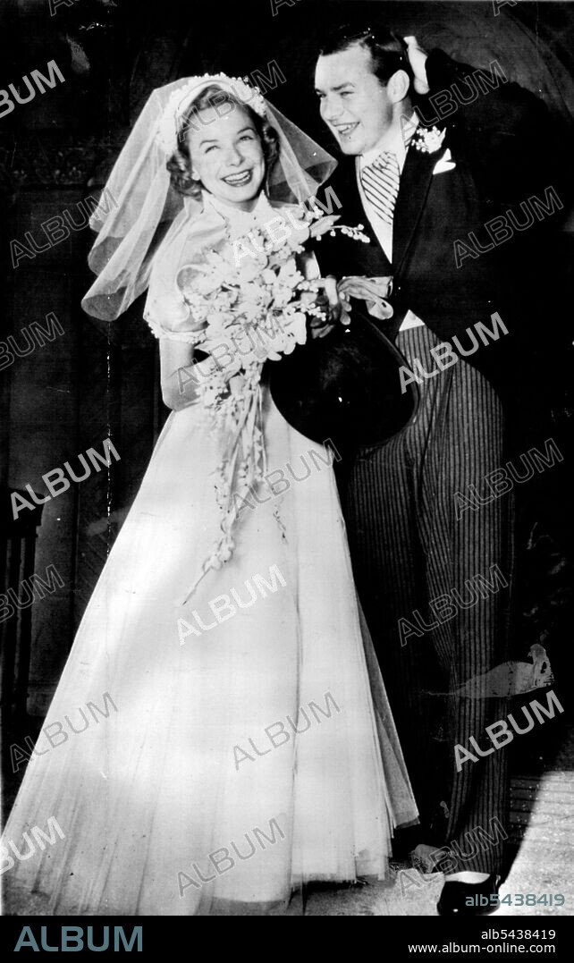 Film Bride - Actress Diana Lynn, 22, and Architect John C. Lindsay, 30, are pictured on the steps of Healy Chapel on the campus of the University of Southern California following their marriage here yesterday. The couple plan to honeymoon in New Orleans and Cuba. December 19, 1948. (Photo by AP Wirephoto).;Film Bride - Actress Diana Lynn, 22, and Architect John C. Lindsay, 30, are pictured on the steps of Healy Chapel on the campus of the University of Southern California following their marriag.