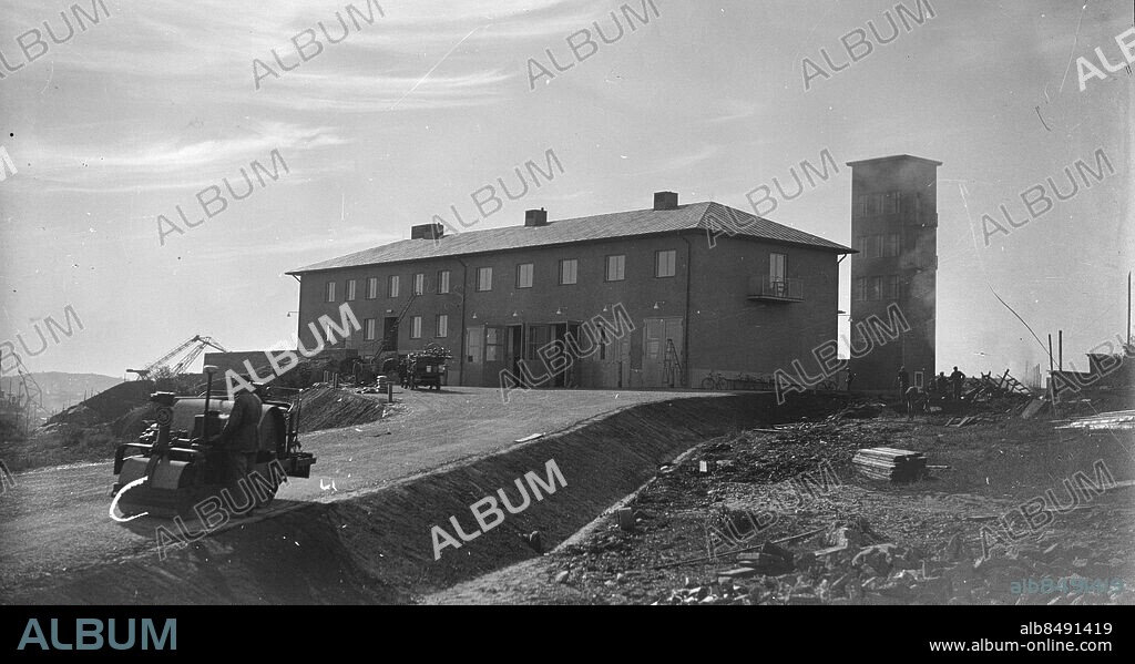 Göteborg 1937-09-29 - Brandstationen i Lundby Herkulesgatan är färdigbyggd - Lundby brandstation *** Local Caption *** GT - Låda 1937-september-02. KAMERAREPORTAGE.