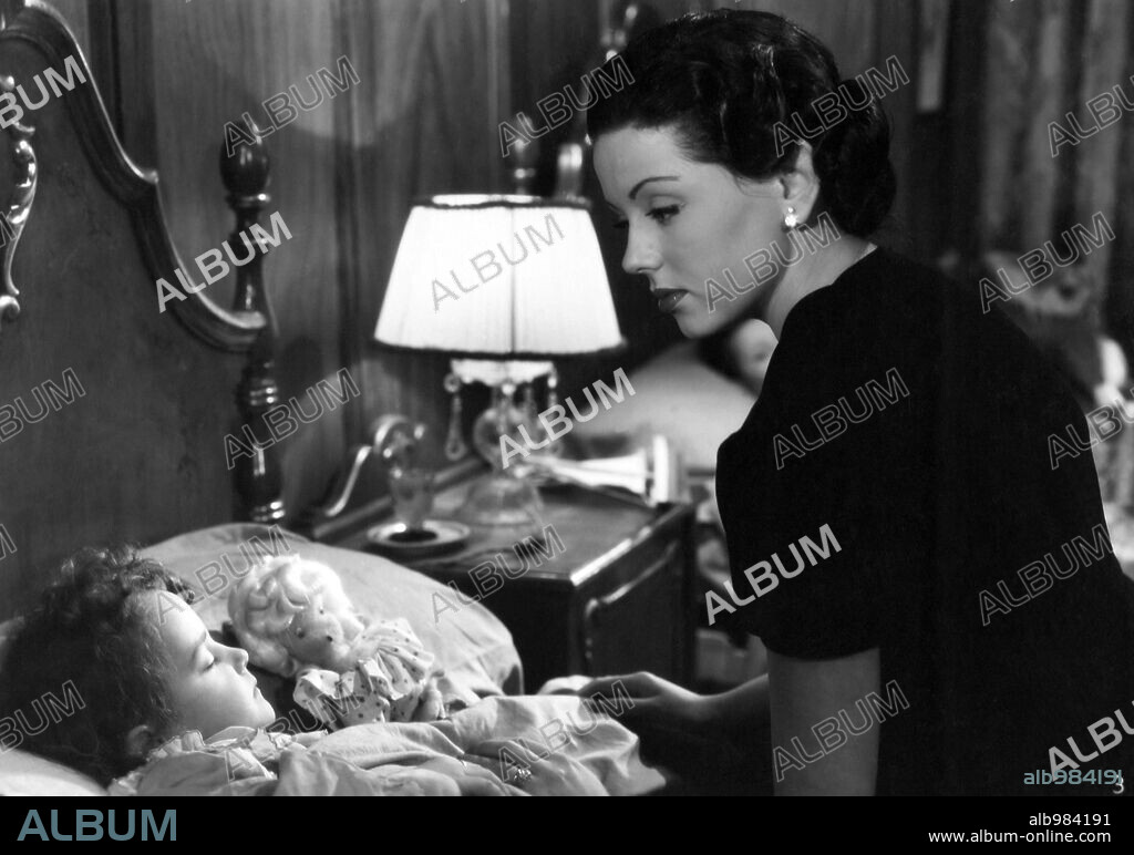 ELENA ESPEJO en EL SEÑORITO OCTAVIO, 1950, dirigida por JERONIMO MIHURA. Copyright EMISORA FILMS.