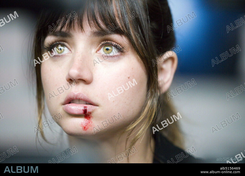 ANA DE ARMAS dans THE NIGHT CLERK, 2020, réalisé par MICHAEL CRISTOFER. Copyright HIGHLAND FILM GROUP.