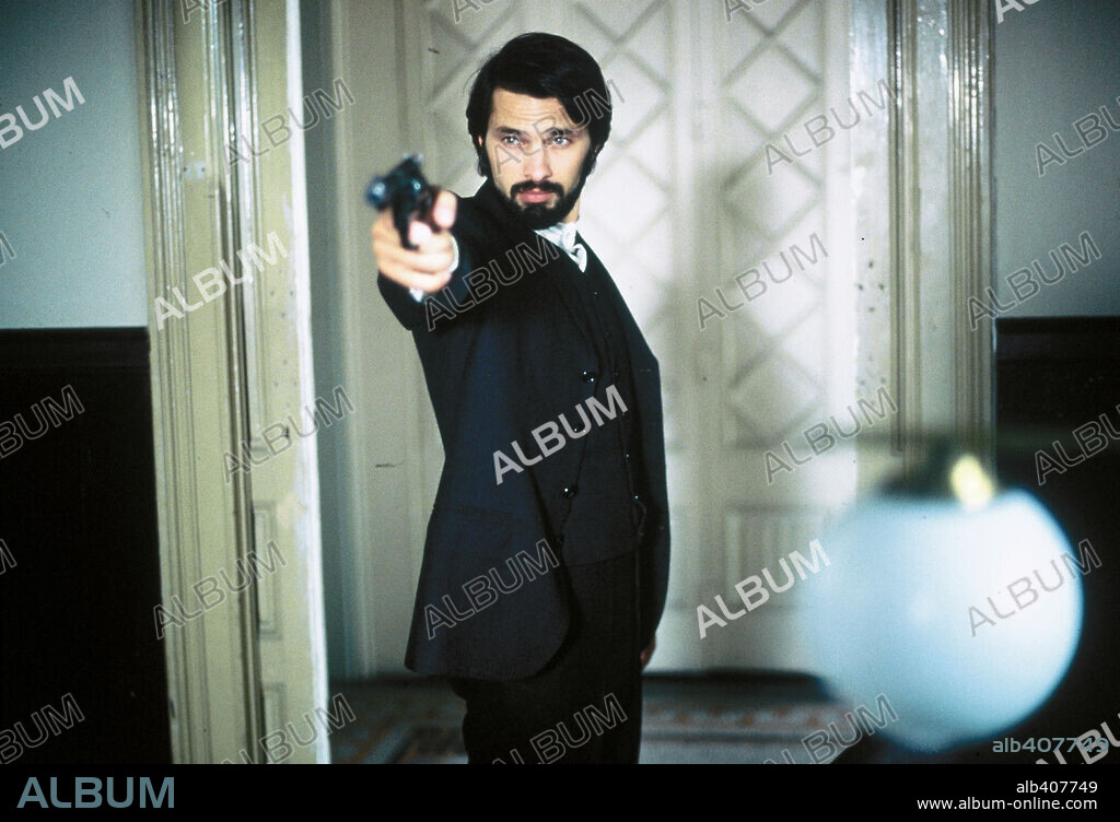 OLIVIER MARTINEZ en LA CIUDAD DE LOS PRODIGIOS, 1999, dirigida por MARIO CAMUS. Copyright ICC / NIETO, MATIAS.
