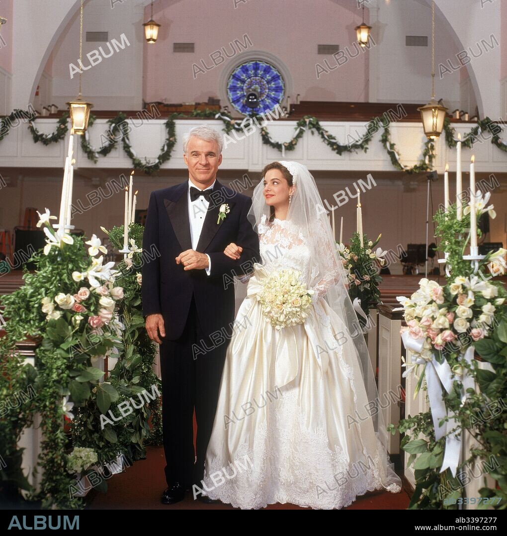 KIMBERLY WILLIAMS-PAISLEY und STEVE MARTIN in FATHER OF THE BRIDE, 1991, unter der Regie von CHARLES SHYER. Copyright TOUCHSTONE PICTURES.