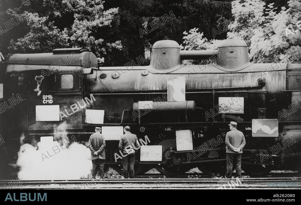 TRENES RIGUROSAMENTE VIGILADOS, 1966 (OSTRE SLEDOVANÉ VLAKY), dirigida por JIRI MENZEL. Copyright FILMOVE STUDIO BARRANDOV/CESKOSLOVENKY F.