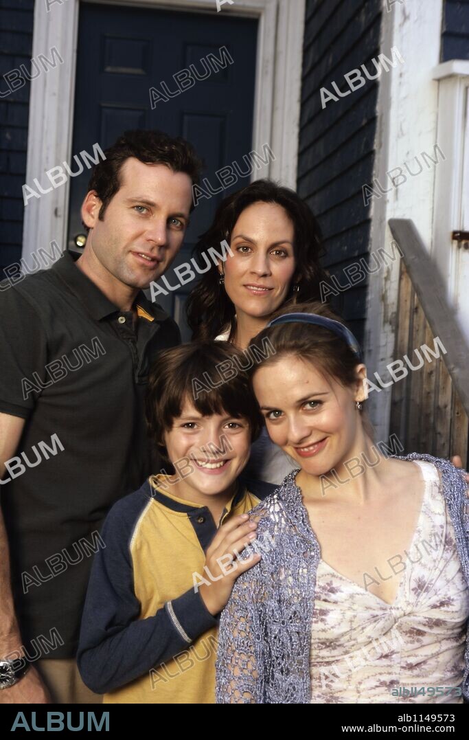 ALICIA SILVERSTONE, ANNABETH GISH, EION BAILEY and MATTHEW KNIGHT in CANDLES ON BAY STREETTV