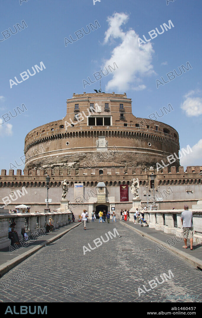 Roman Art. Mausoleum of emperor Hadrian or Castle Sant'Angelo. Built in 139 A.D. and turned into a fortress during the Middle Age. Rome. Italy. Europe.
