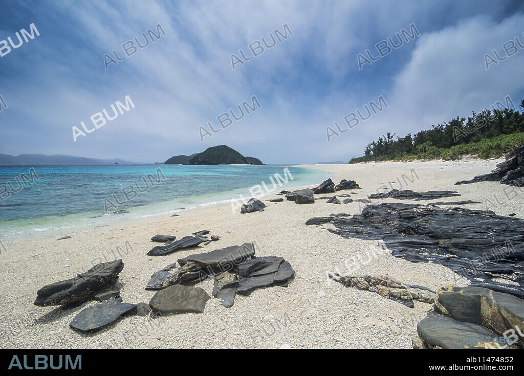 Furuzamami Beach, Zamami Island, Kerama Islands, Okinawa, Japan, Asia.