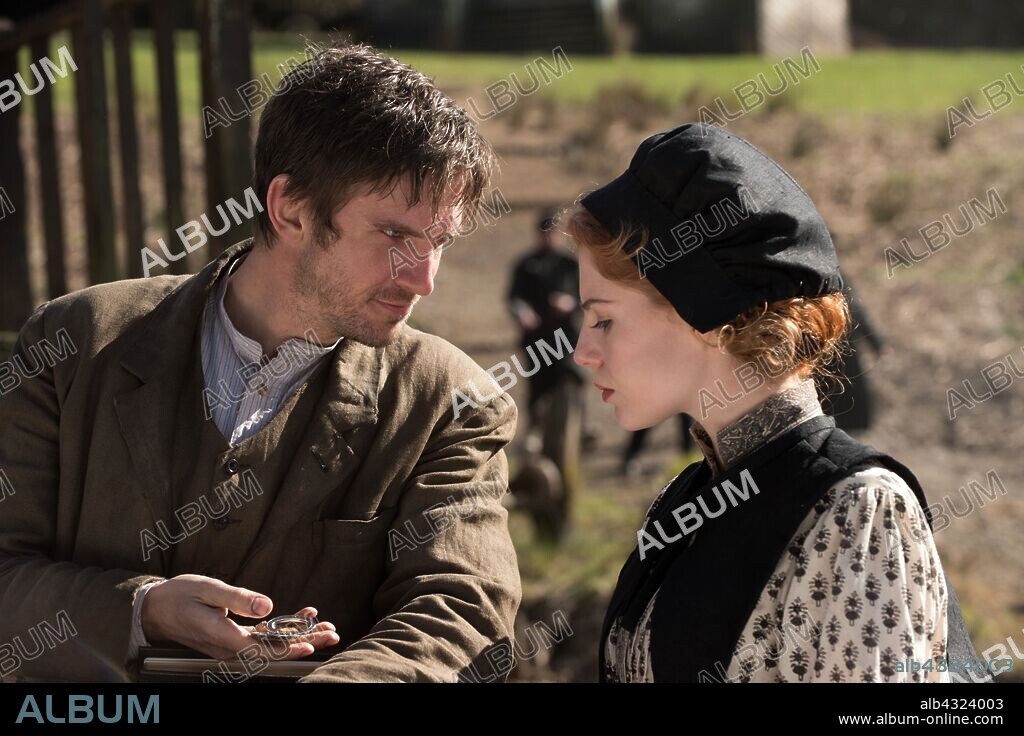 DAN STEVENS y LUCY BOYNTON en EL APÓSTOL, 2018 (APOSTLE), dirigida por GARETH EVANS. Copyright XYZ FILMS.