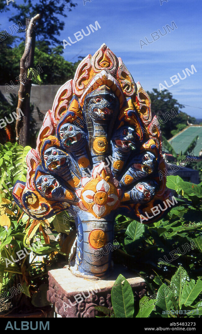 Mucalinda is the name of a naga (a snake-like being), who protected the Buddha from the elements after his enlightenment. Oudong (Victorious) was the capital of Cambodia on several occasions between 1618 and 1866. On top of Phnom Udong (Udong Hill) stupas contain the ashes of King Monivong (r. 1927 - 1941), King Norodom (r. 1845 - 1859) and the 17th century ruler King Soriyopor.