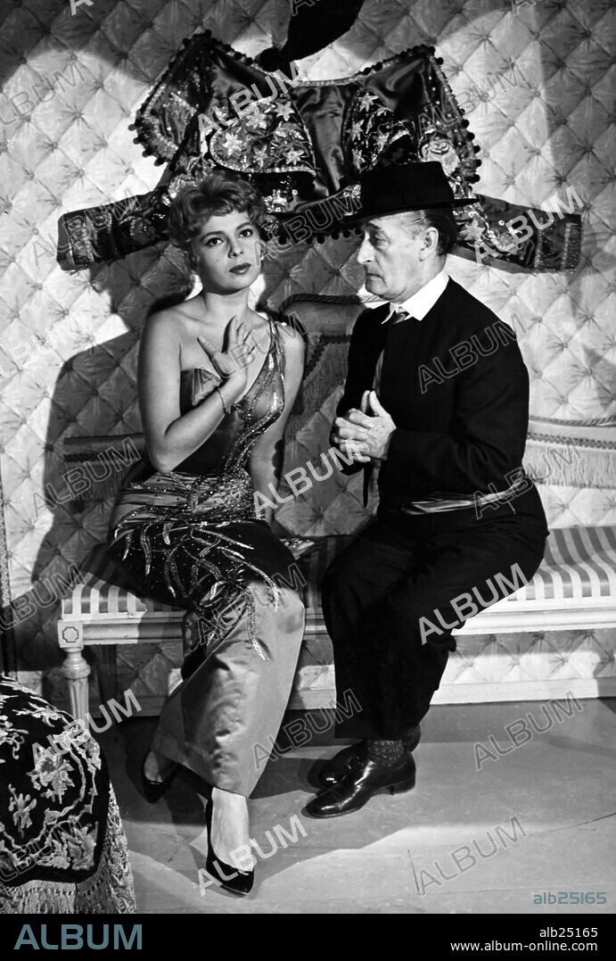 TOTO in TOTO IN MADRID, 1959 (TOTO, EVA E IL PENNELLO PROIBITO). Copyright CORMORAN FILMS.