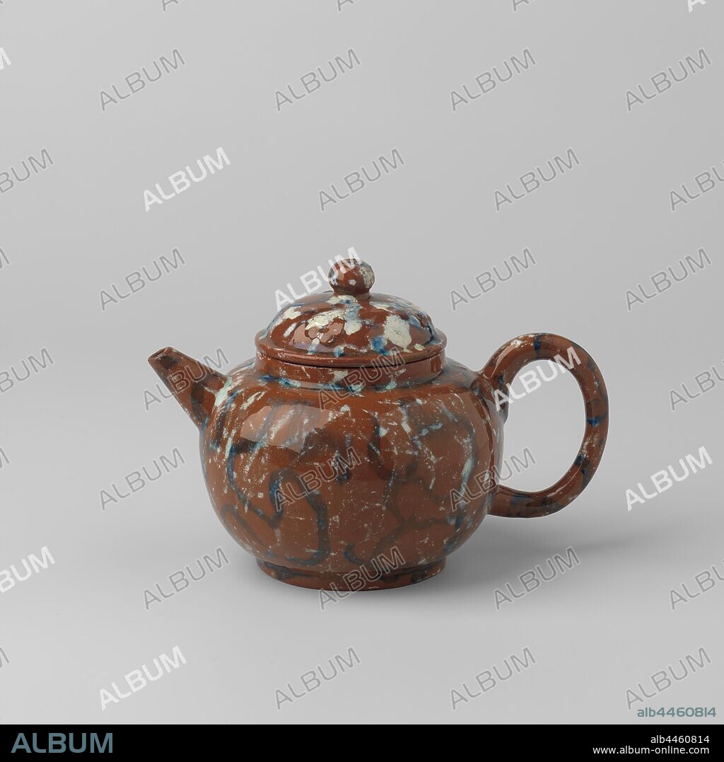Teapot, blue and white marbled, Teapot of lead glaze. The teapot is marbled in blue and white., Jacobus de Caluwe (possibly), Delft, c. 1780 - c. 1720, earthenware, lead glaze, h 7.1 cm × w 14.8 cm × d 9.5 cm.