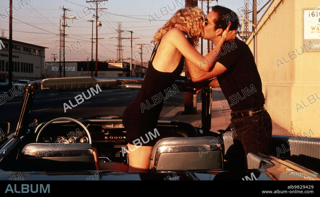 LAURA DERN und NICOLAS CAGE in WILD AT HEART - DIE GESCHICHTE VON SAILOR UND LULA, 1990 (WILD AT HEART), unter der Regie von DAVID LYNCH. Copyright PolyGram Filmed Entertainment/Propaganda Films.
