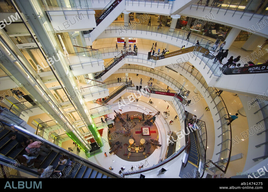 CENTRO COMERCIAL. Vista del interior. Plaza Siam. BANGKOK. Tailandia.